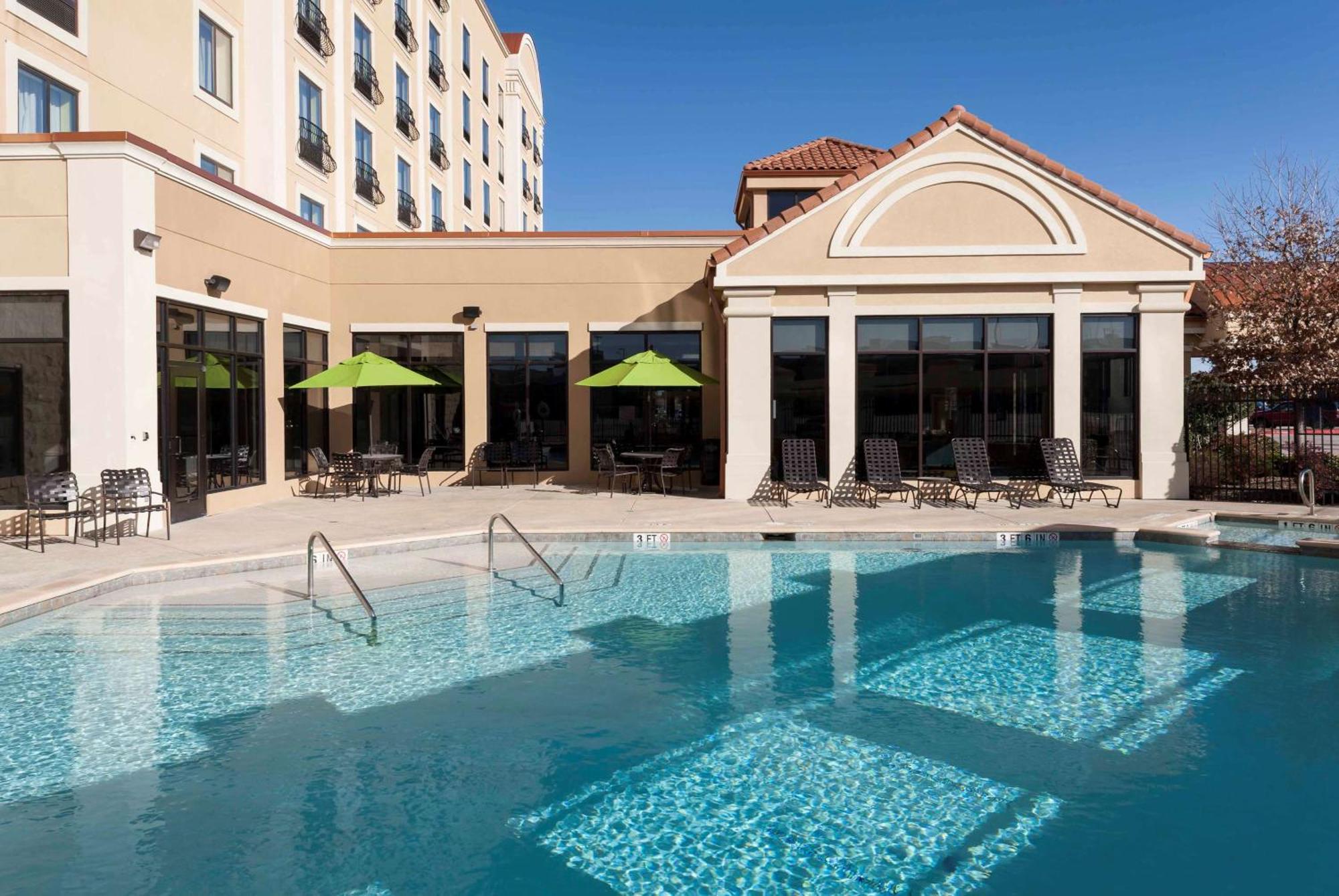 Hilton Garden Inn Dallas Λούισβιλ Εξωτερικό φωτογραφία